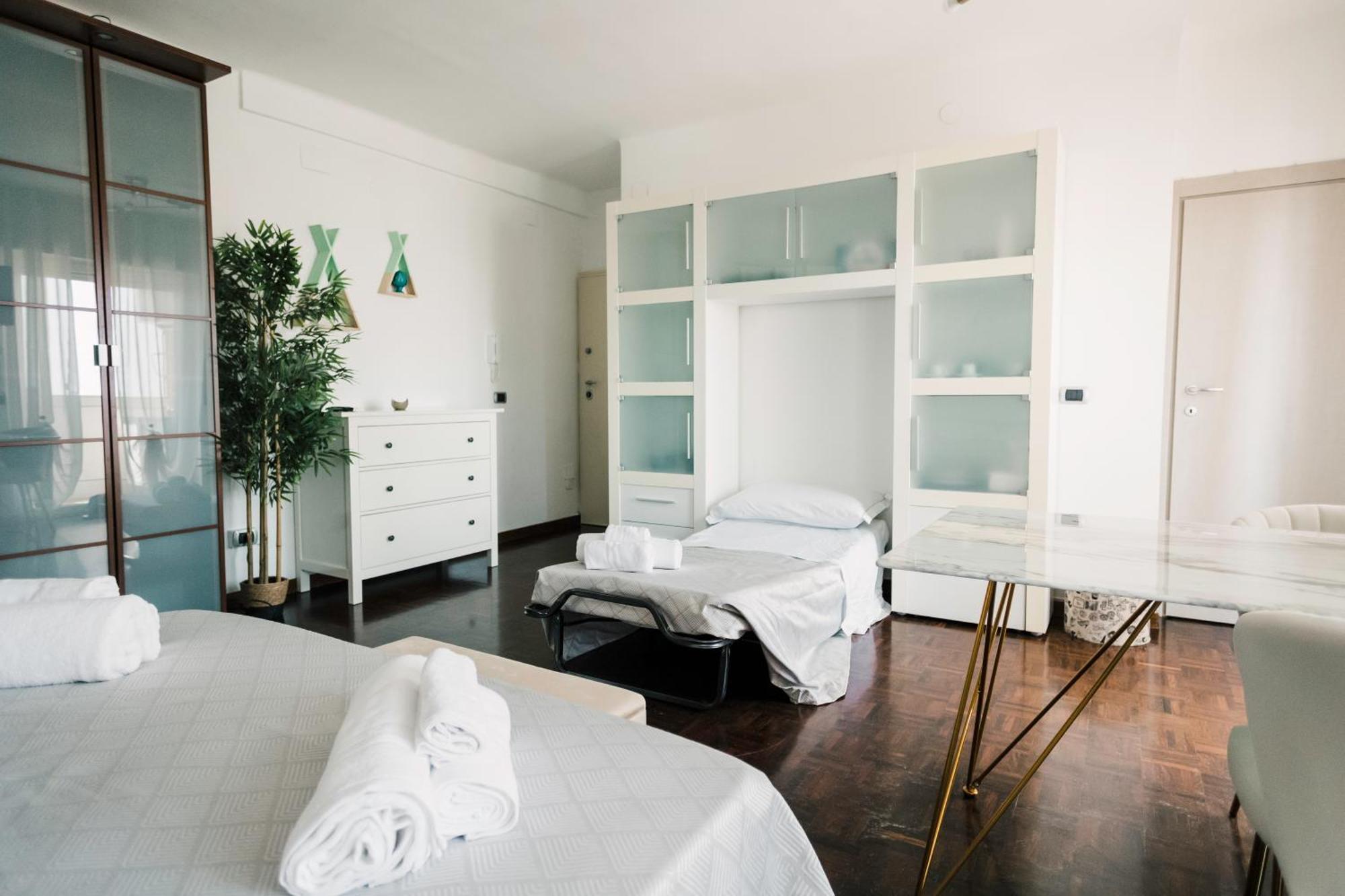 Bari Central Suite - Central Apartment With Sea View - 巴里 外观 照片
