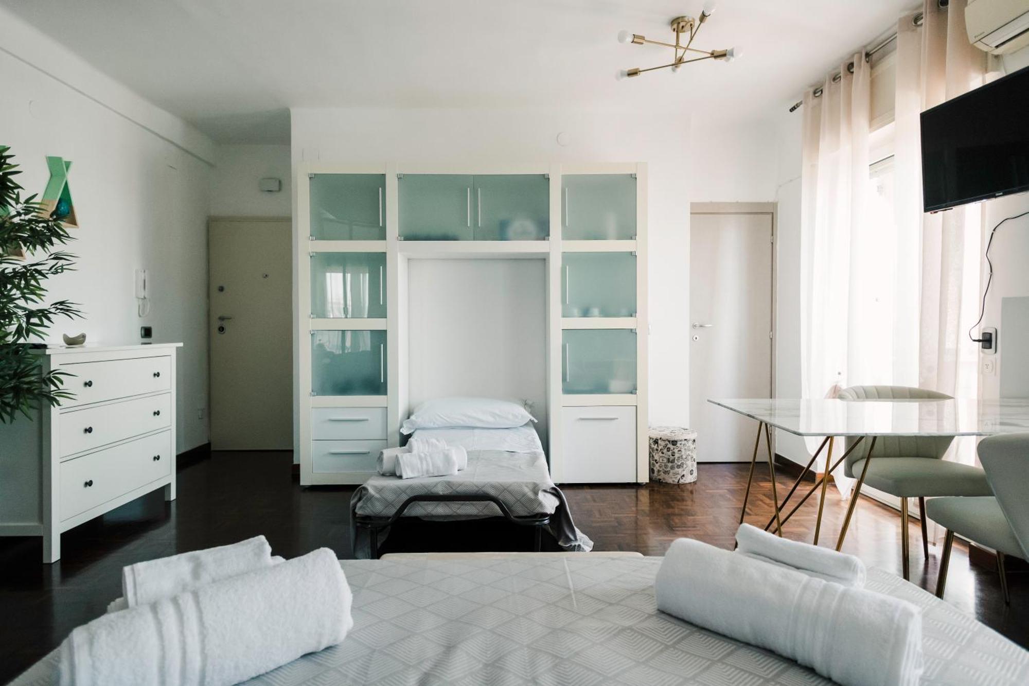 Bari Central Suite - Central Apartment With Sea View - 巴里 外观 照片